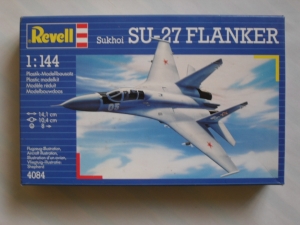 REVELL 1/144 4084 SUKHOI Su-27 FLANKER
